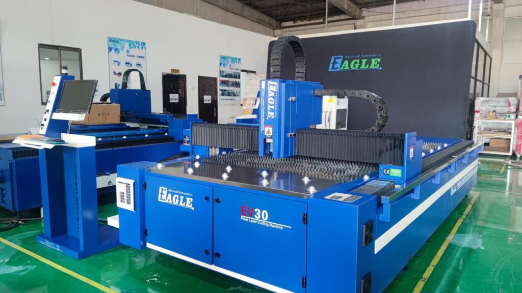 مقایسه تخصصی میز برش CNC شیشه مدل پرو با مدلهای معمولی